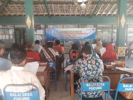 PELATIHAN MACAPATAN DI DESA PUCUNG